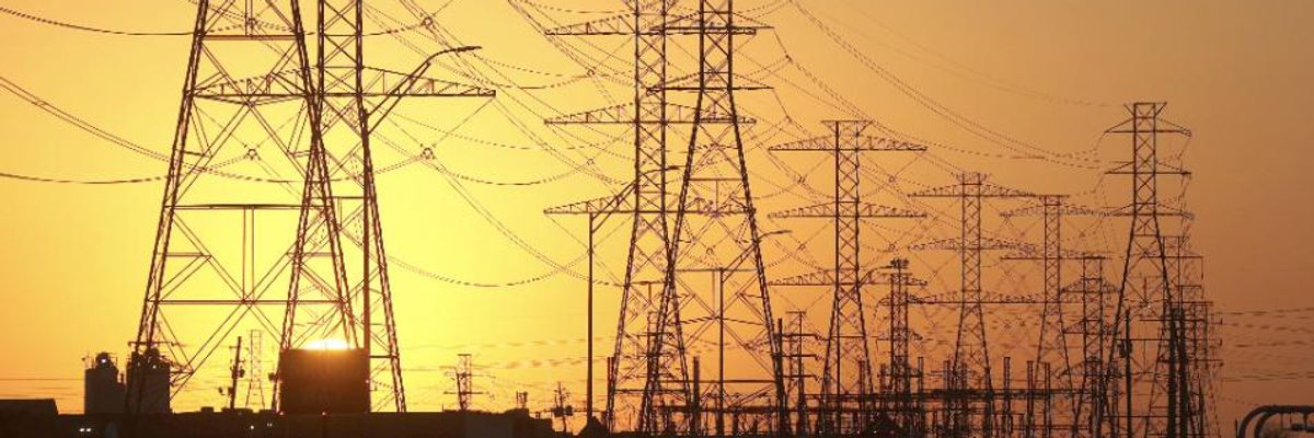 As Millions in Texas Lack Safe Water, Sunrise Movement Rallies at State Capitol Demanding Green New Deal