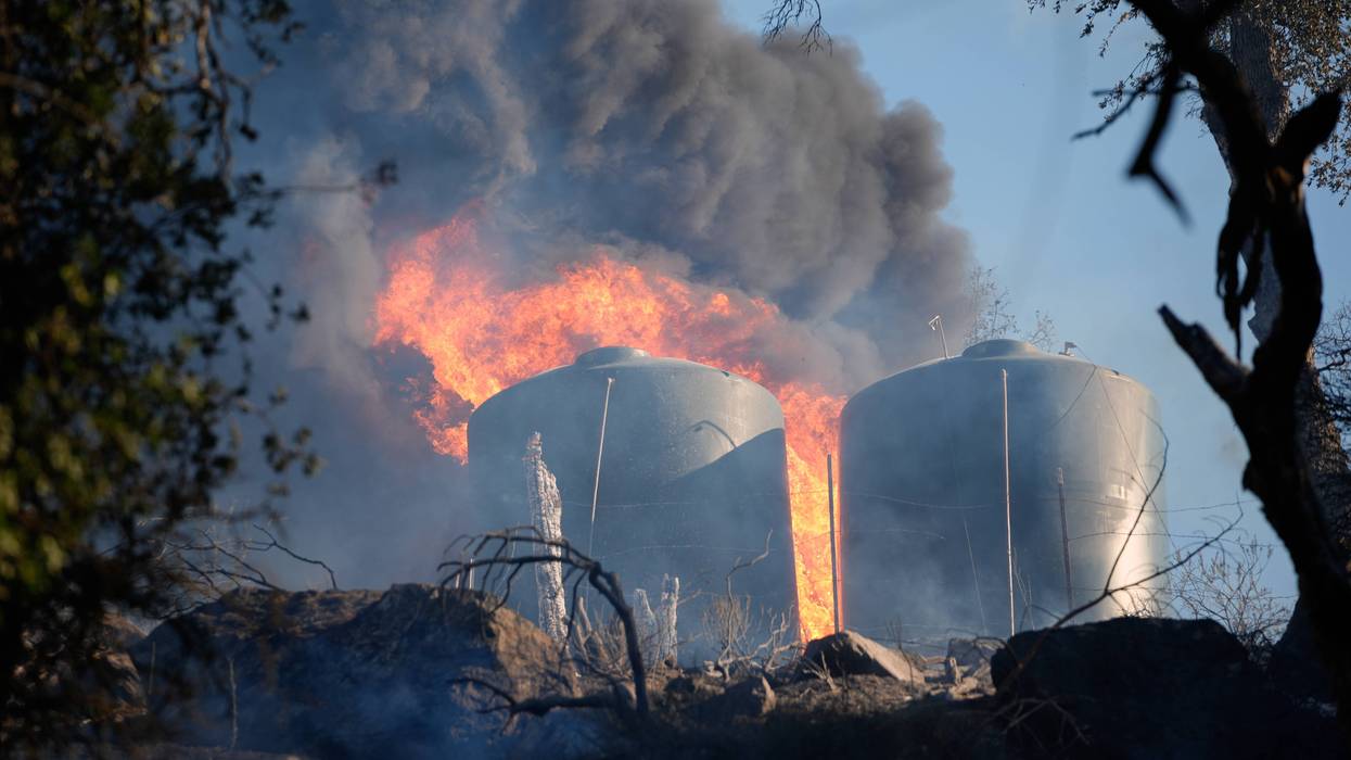 'Mines Fire' of wildfire continues in Santa Clara County of California