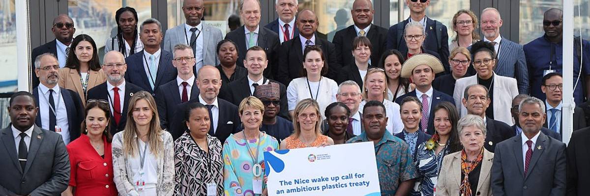 ministers calling for an ambitious treaty on plastics pollution