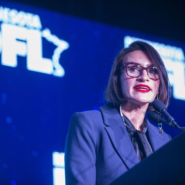 Endorsing Peggy Flanagan in Minnesota, Sanders Expands Push for 'Fighters' for Working Class in Senate