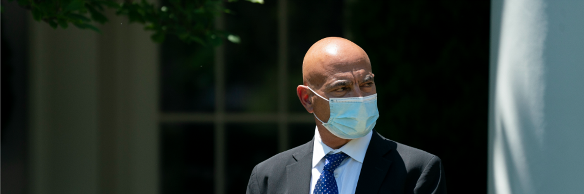 'This Is My Retirement': Trump's Covid-19 Vaccine Czar Refuses to Sell Stock Holdings of Major Drug Company