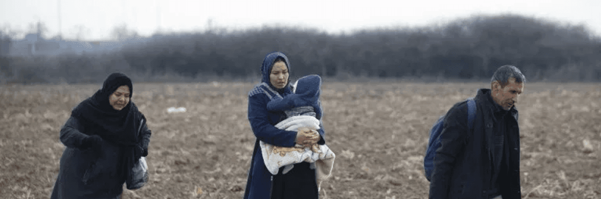 Turkey Mobilizes for War With Syria and Russia as Nearly 3 Dozen Turkish Troops Killed in Airstrike