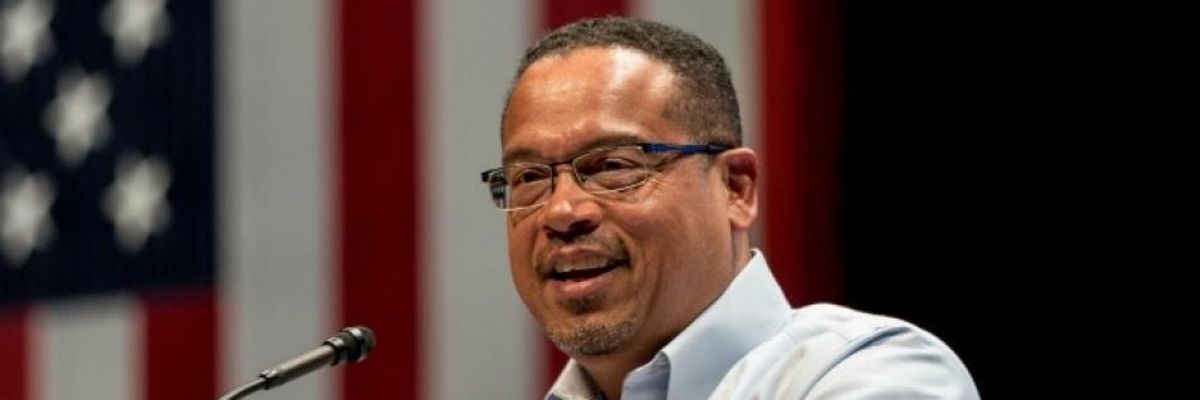 Rep. Keith Ellison Takes a Hard Look at New CEO Pay Ratio Data