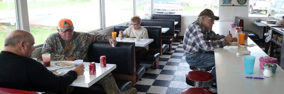 Despite Trump's Boasting of Strong Economy, 62% of Americans Report No Financial Improvement Since 2016