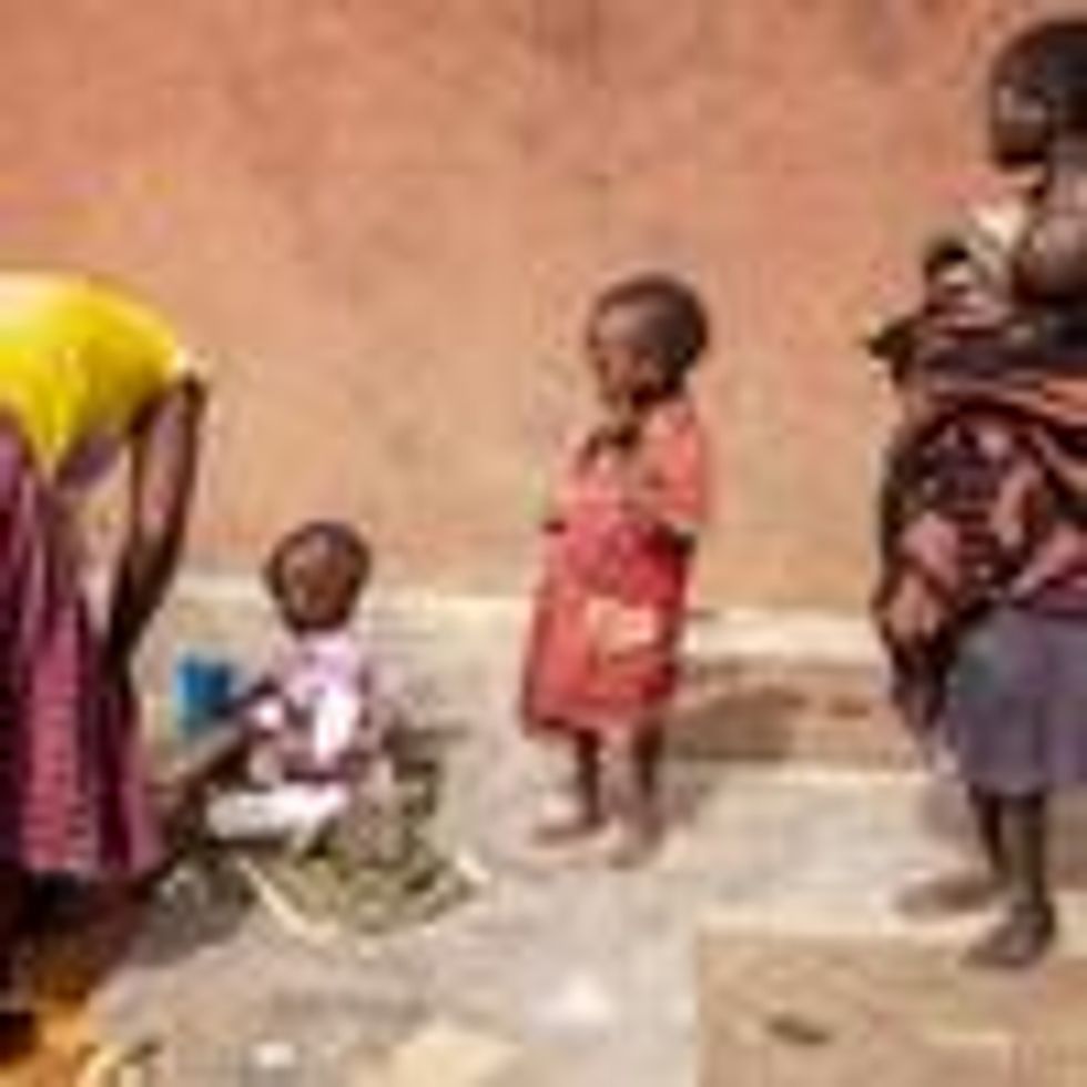 Mothers stay with malnourished children in Uganda