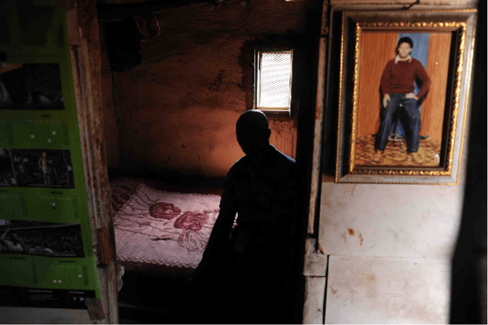 Mr Zwelilungile Booi, a mine worker for Black Wattle Colliery, at home in Valbank, Middelburg, South Africa. Image:(c)350.org/Leroy Jason