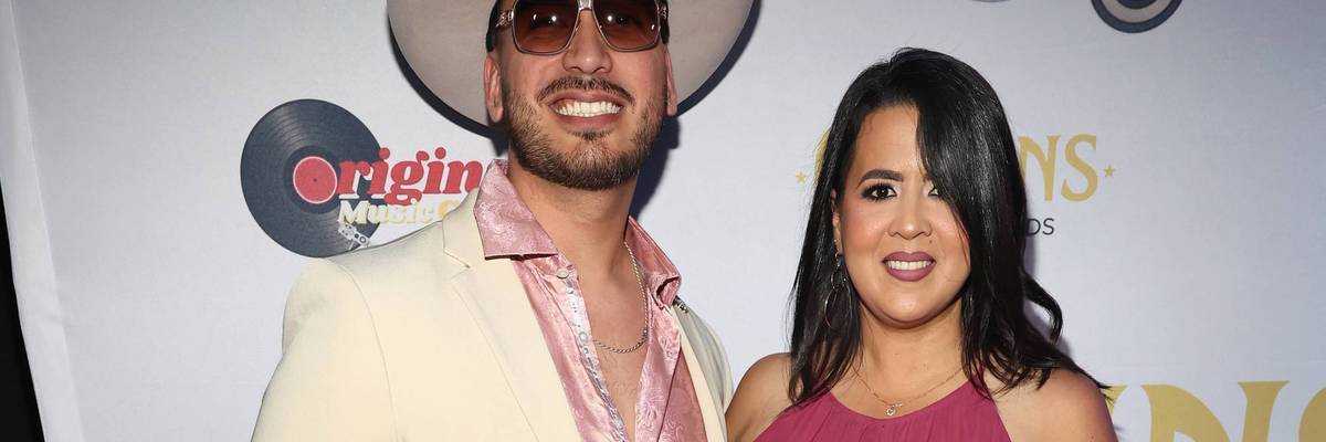 Nashville Noticias journalist Estefany Rodríguez is seen with Alejandro Medina III