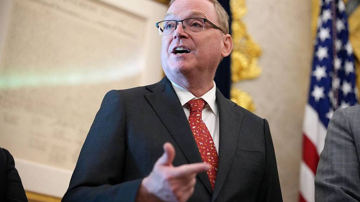 Trump Economic Adviser Boasts That US Consumers Are 'Spending More on Gasoline' and 'Everything Else'