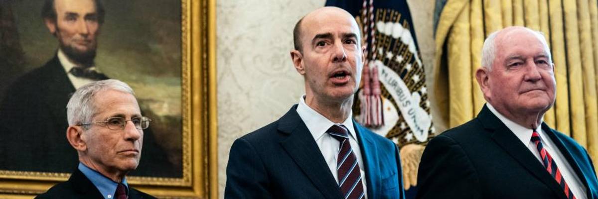 Trump Labor Department Accused of Quietly 'Twisting the Law' to Slash Paid Sick Leave Amid Pandemic