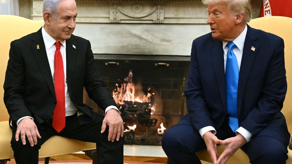 Netanyahu and Trump in Oval Office