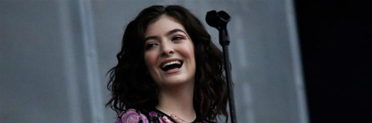 Lorde Set An Example For Young Celebrities To Follow