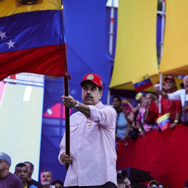 Nicolas Maduro Receives Another Supporters' Protest At Miraflores