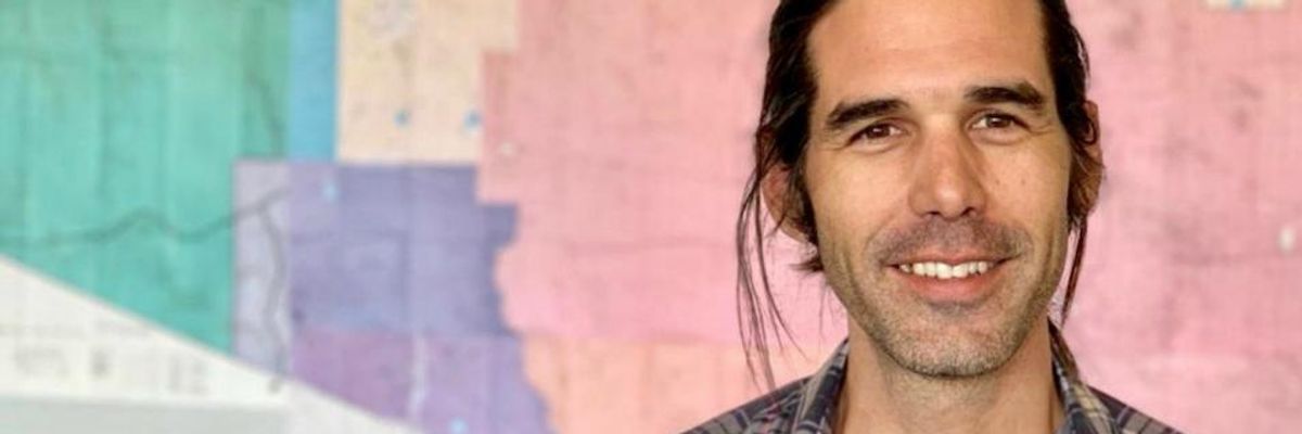 A Refrain of 'Drop the Charges' Rises as Scott Warren Faces Retrial for Giving Aid to Migrants in Need