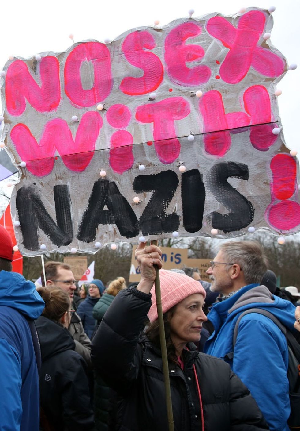 No sex with Nazis