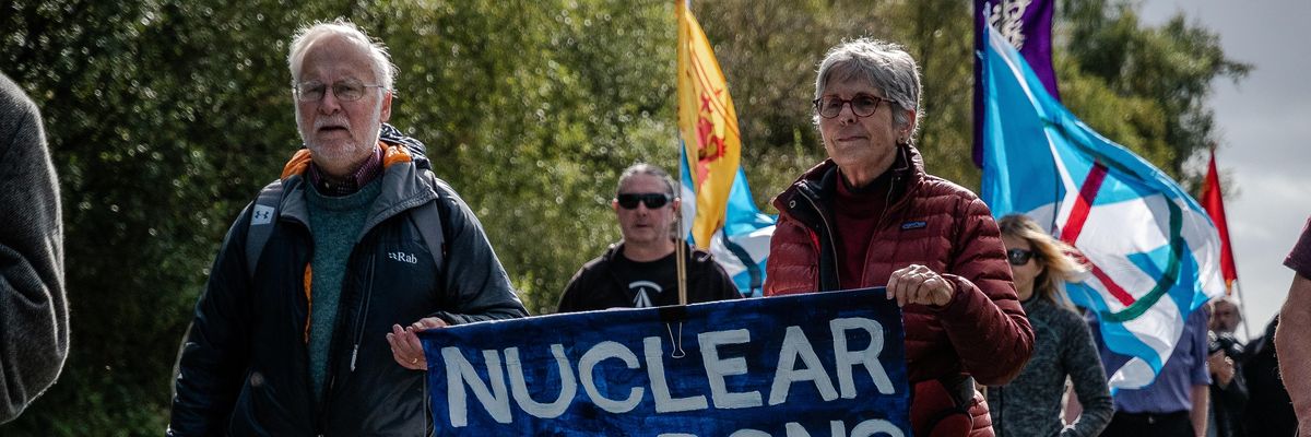 nuclear_weapons_protest