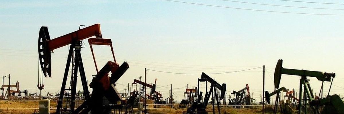 Treat Fossil Fuels Like Nukes. Endorse a New Nonproliferation Treaty