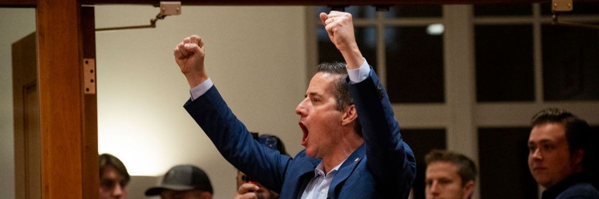 Ohio Senate Candidates Campaign On Eve Of Election