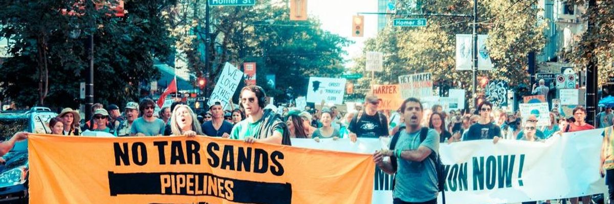 In Face of Rising Climate Movement, Tar Sands on Life Support: Report