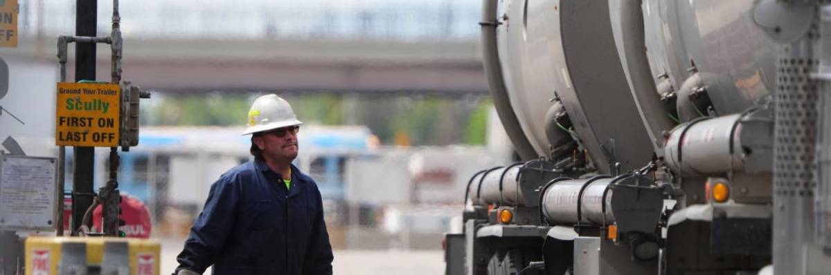 Oil Refinery In Salt Lake Receives Crude Oil Shipments For Processing