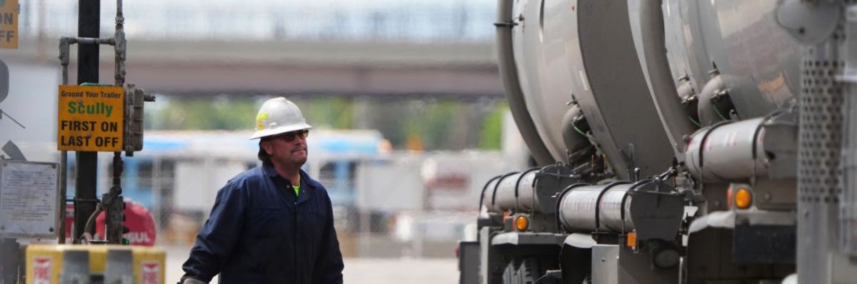 Oil Refinery In Salt Lake Receives Crude Oil Shipments For Processing