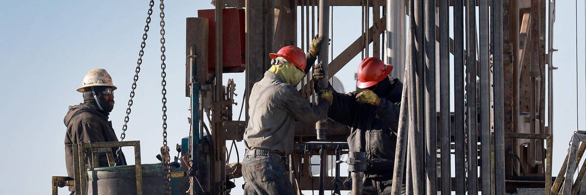 oil rig workers in Texas
