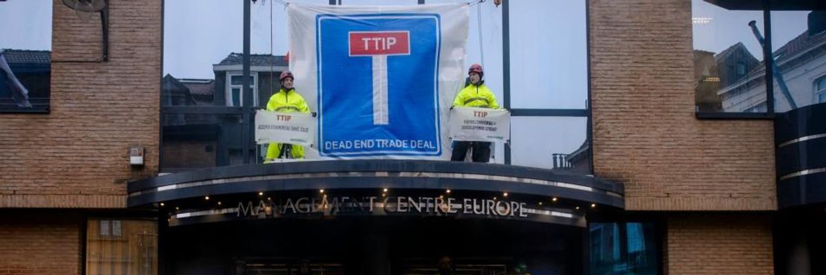 Opposing Corporate Coup, Campaigners Block Trade Talk Doors