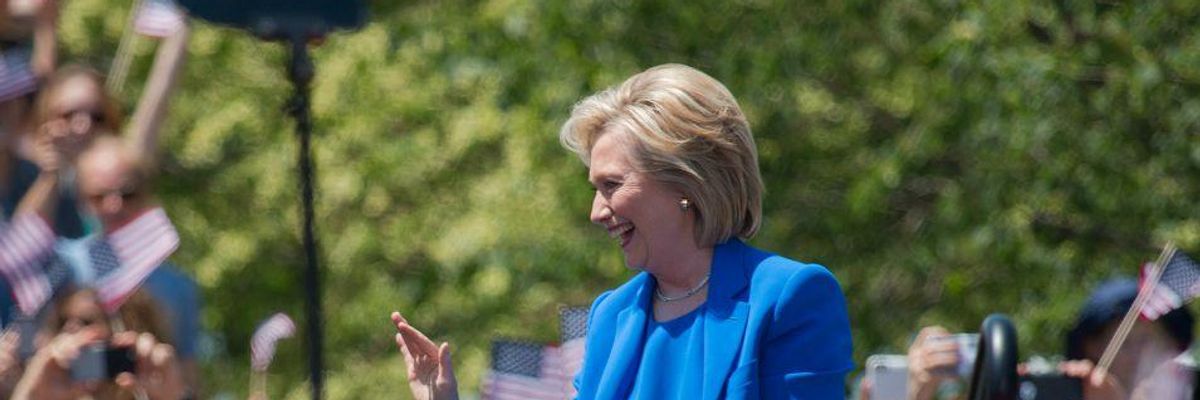 Progressives Call on Clinton to End Wall Street-to-Washington Revolving Door