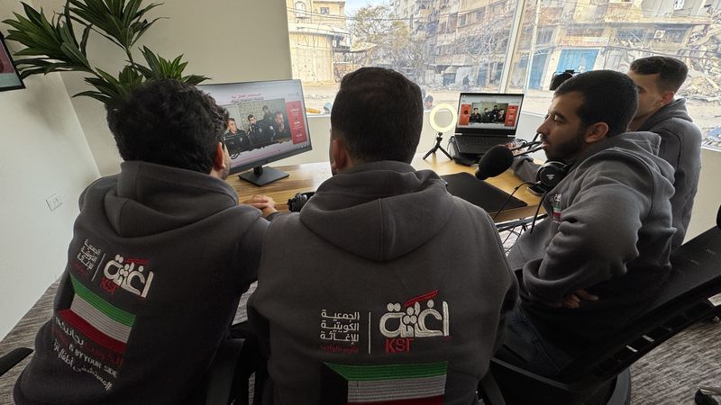 Palestinian activists launch social media campaign.