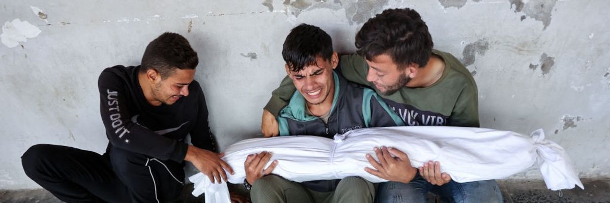 Palestinian man mourns