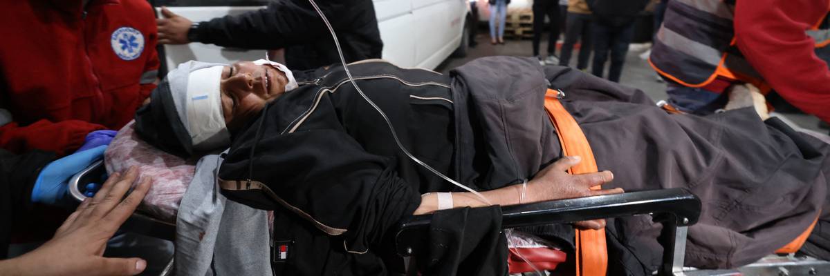 Palestinian man wounded by Israeli settlers