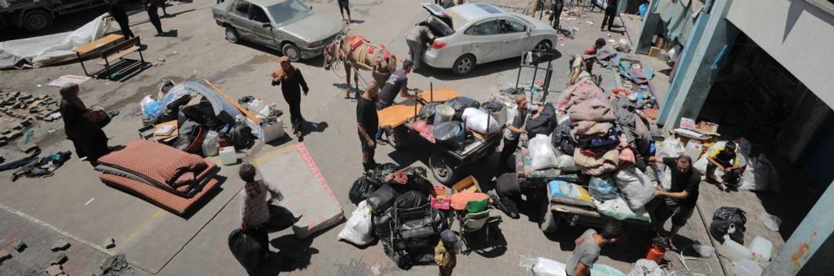 Palestinians evacuating Deir al-Balah