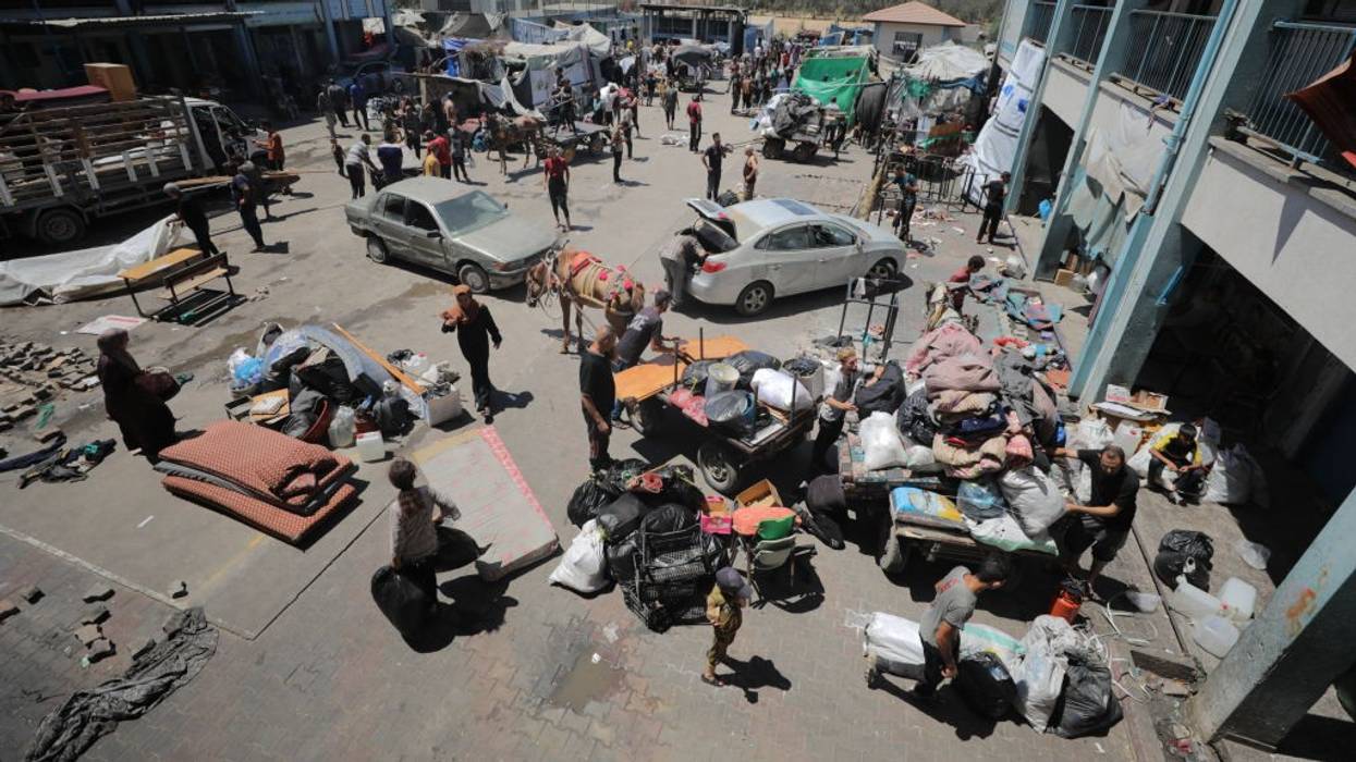 Palestinians evacuating Deir al-Balah