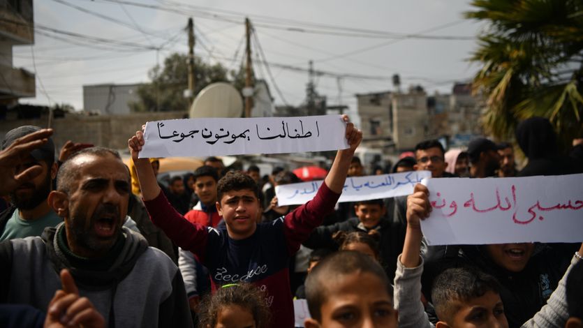 Palestinians protest in Rafah