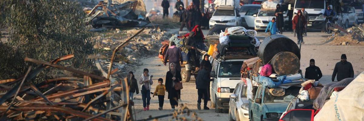 Palestinians returning to their homes in Gaza after cease-fire agreement