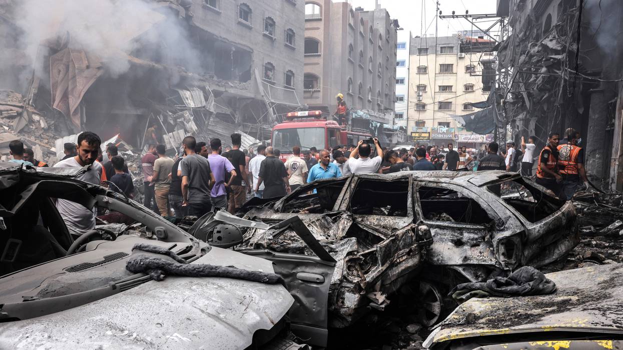 Palestinians search for survivors