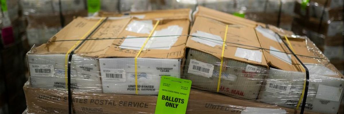 Voters Implored to Submit Ballots ASAP as 'Unacceptable' Mail Delays Caused by DeJoy Persist in Key States