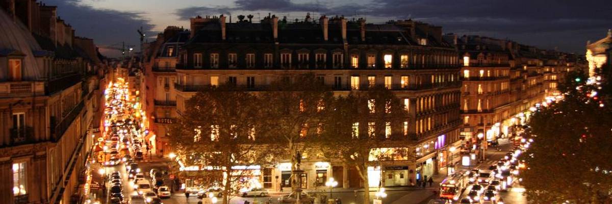 To Great Applause, Paris Announces Combustion Engine Ban by 2030