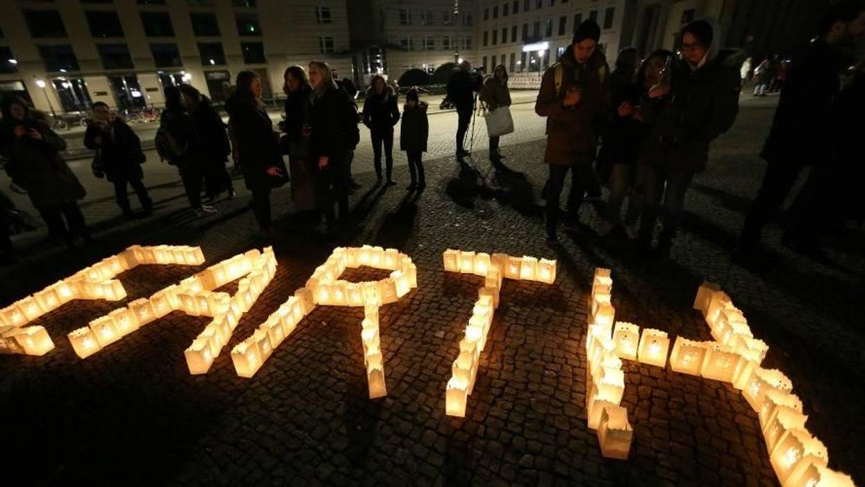 'We Need to Get Off the Current Road to Hell,' Say Former UN Climate Leaders