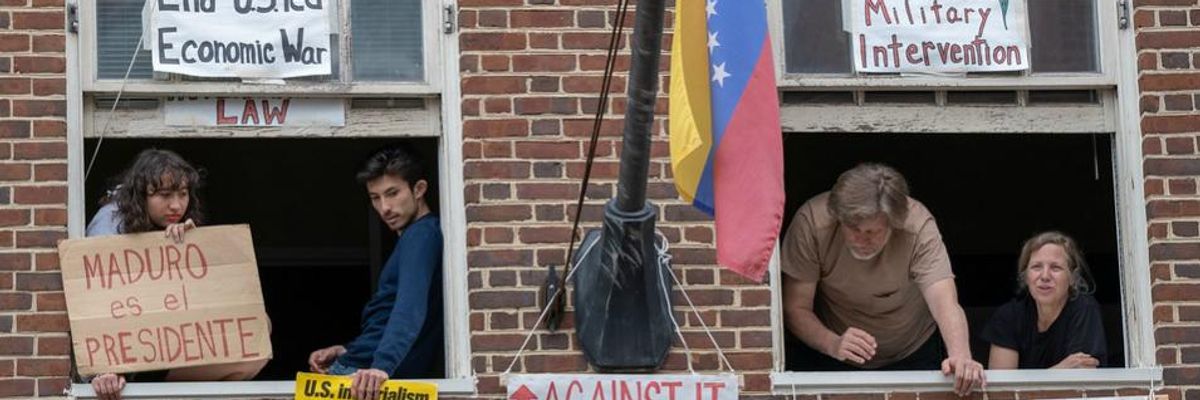 Venezuelan Government Denounces US Seizure of Embassy, Arrest of Peace Activists as Violation of Vienna Convention