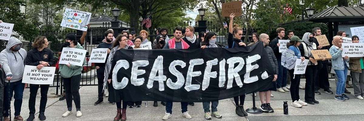 peace protesters demand a Gaza cease-fire outside the White House 