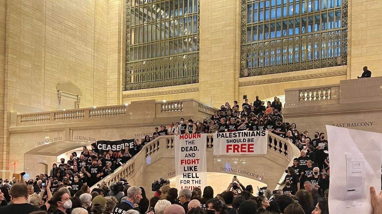 Peace protesters flood Grand Central Station in New York to call for a Gaza cease-fire.