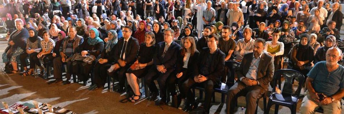 Study Warns Radicalized Right-Wingers Uniting Online--Many Inspired by Trump--Threaten Australian Democracy