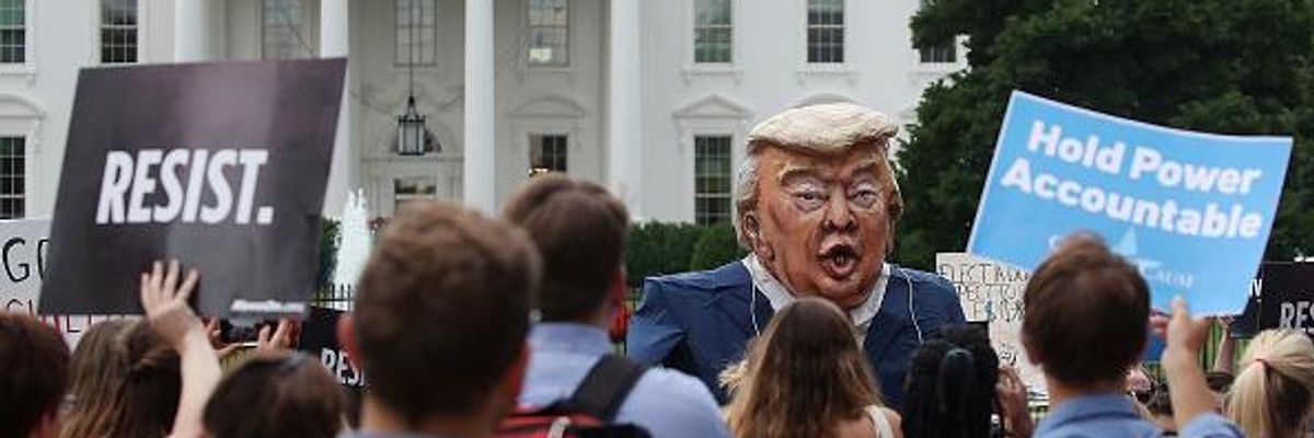 The Role of the Indivisible Movement in the Resistance