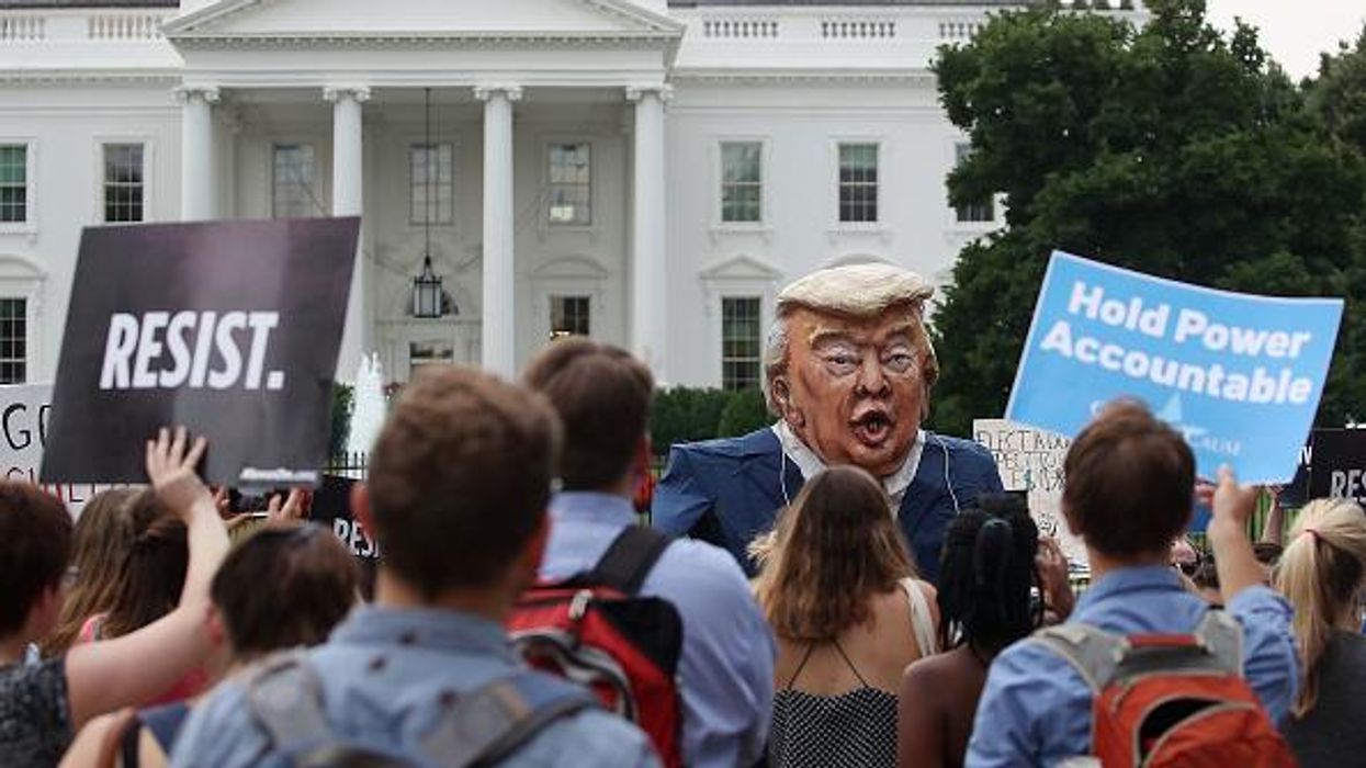 The Role of the Indivisible Movement in the Resistance