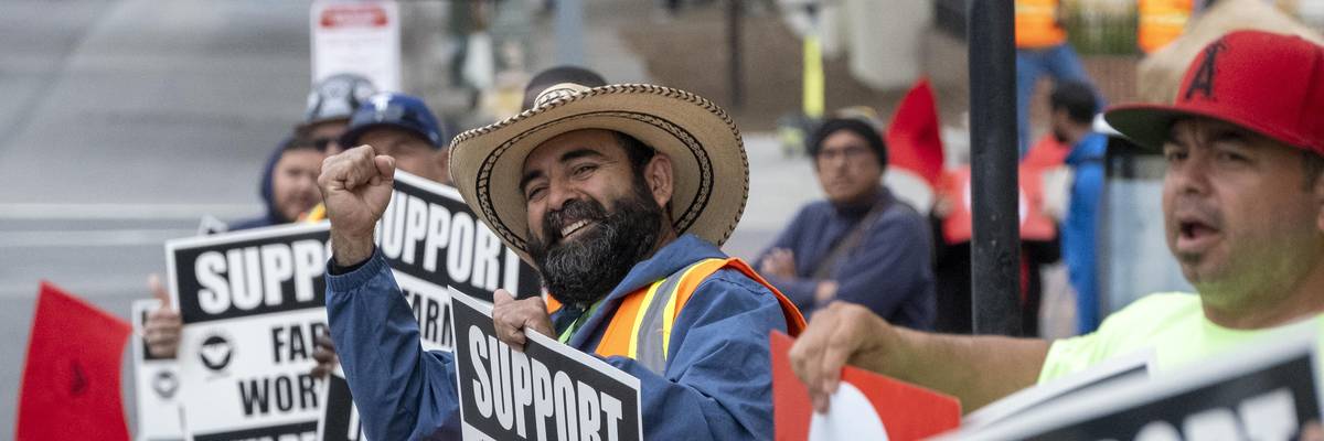 People rally for legislation that would ease farm union voting in Los Angeles on March 31, 2022.