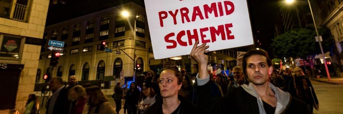 'Maddening' Graphic Shows How 400 Richest Americans Paid Less In Taxes Than Any Other Income Group