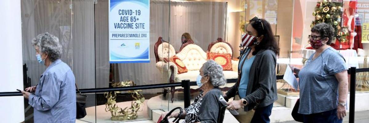 As US Sets Daily Record With 4,085 Dead From Covid-19, Governors Demand More Vaccine Doses