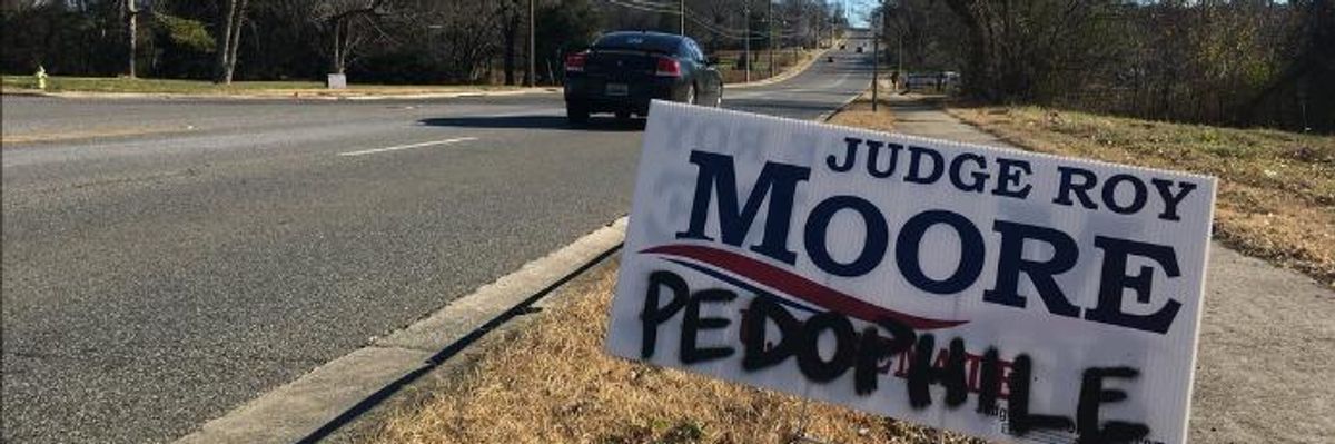 Dear Alabama, Urges Restive Nation, Please Don't Vote for 'Flagrant Bigot' Roy Moore