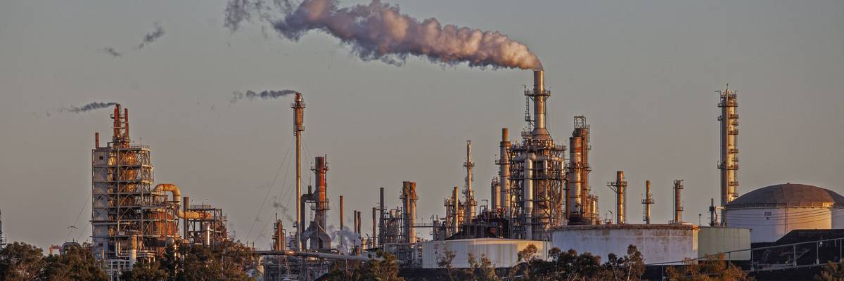 Phillips 66 oil refinery from Ken Malloy Harbor Regional Park