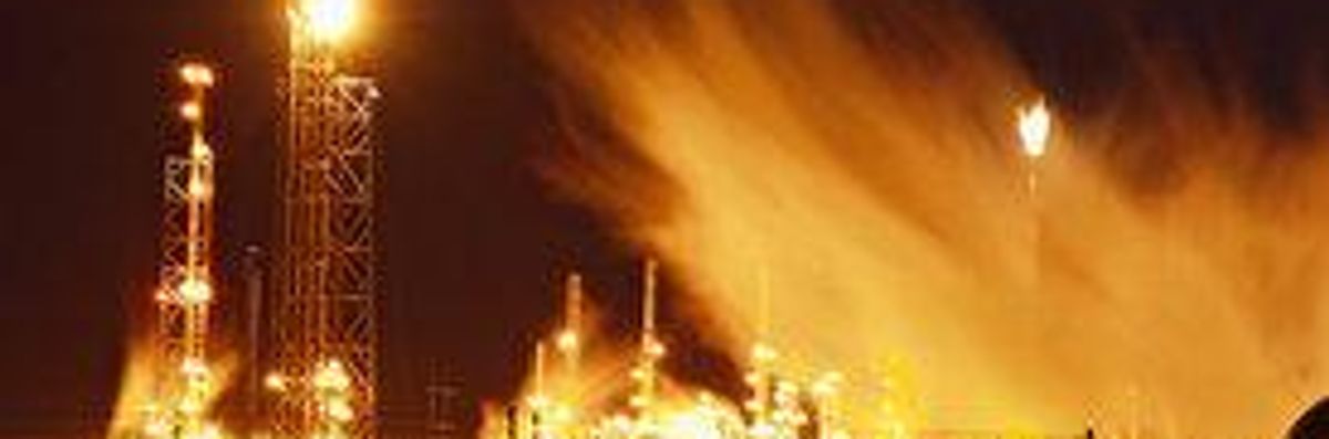 Report: Carcinogens, Air Pollution in Canada's 'Industrial Heartland'